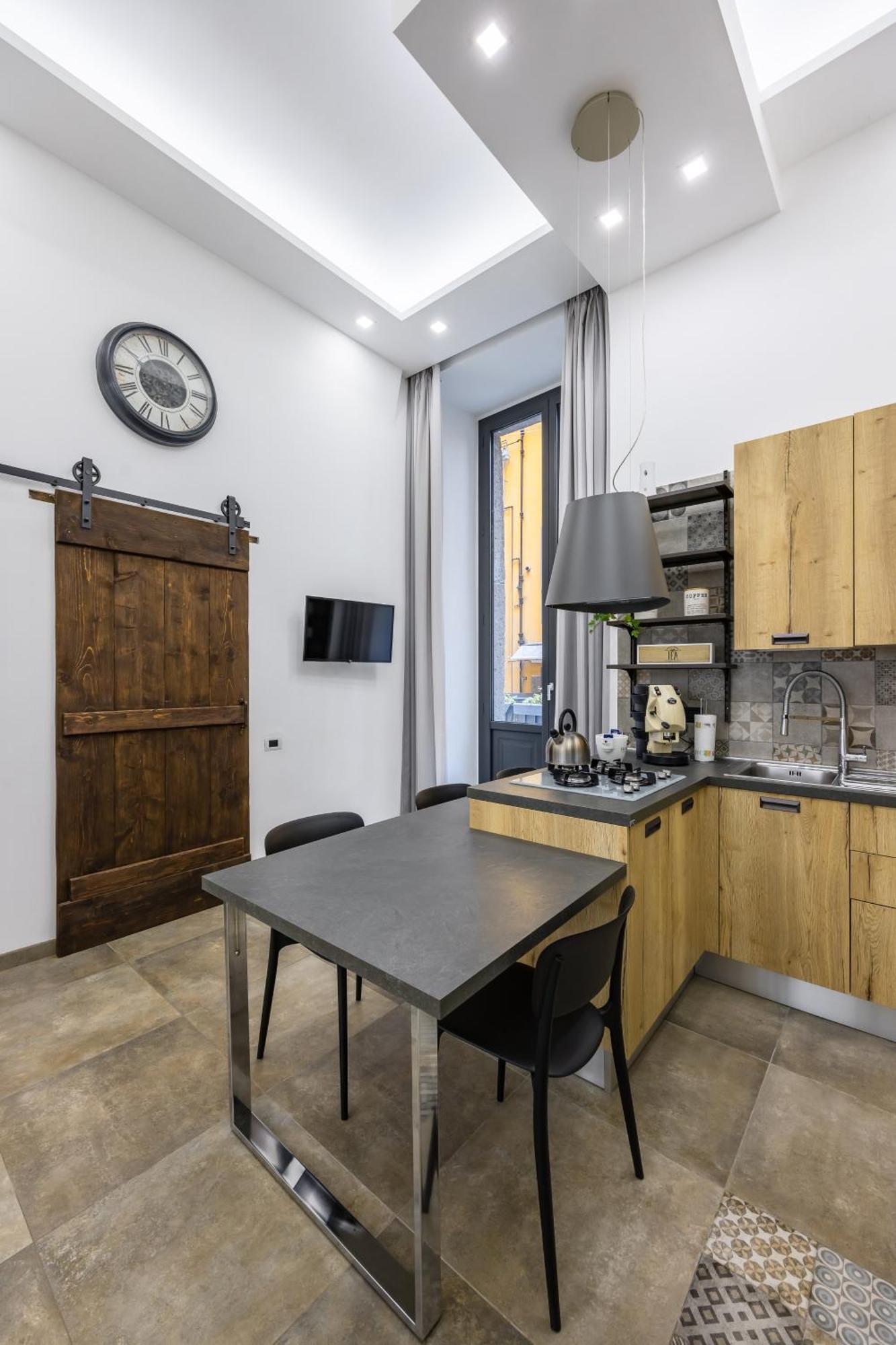 נאפולי Palazzo Mormando - Industrial Apartment מראה חיצוני תמונה